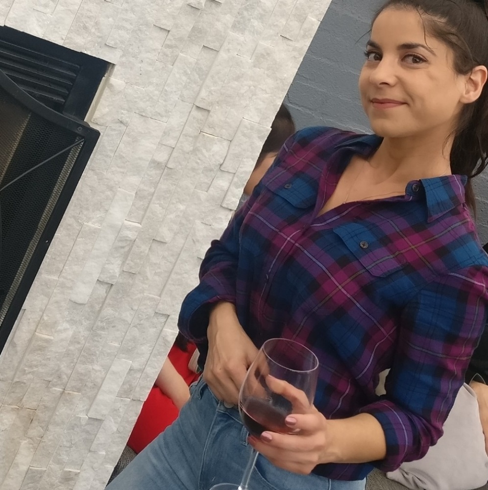 Meet your Posher, Nora